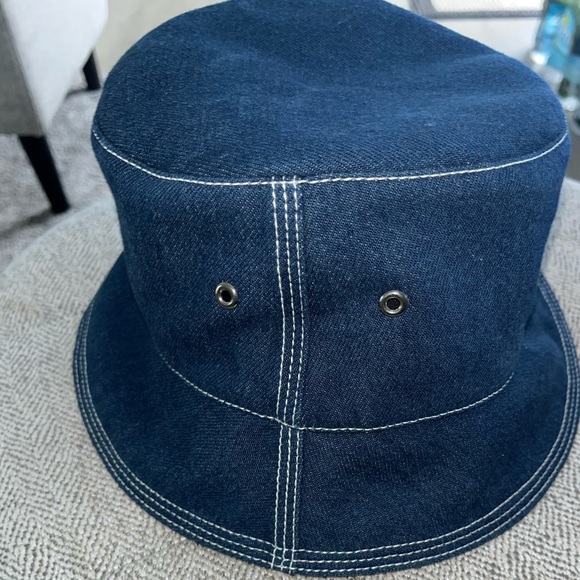 Burberry Blue Denim Circle Logo Bucket Hat - Picture 3 of 8